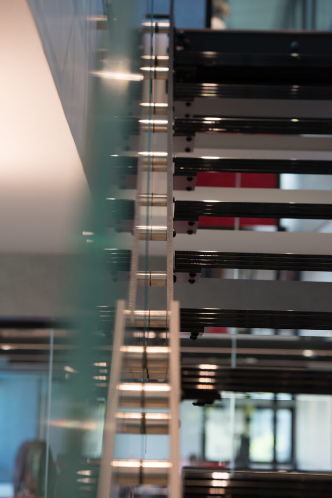 Dettaglio parapetto in vetro stratificato - jkfitness