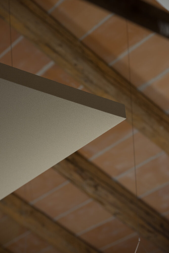 Dettaglio pannelli fonoassorbenti negli uffici Mountech