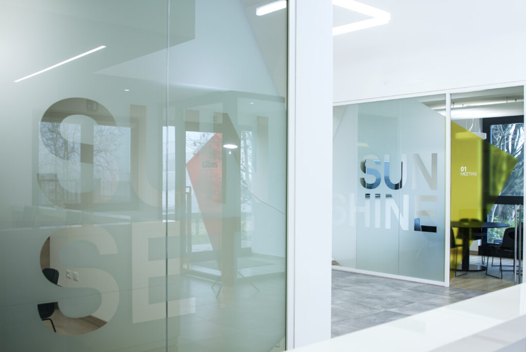 Divisioni in vetro acustico per gli uffici Gibus